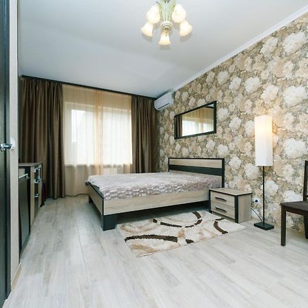 Poznyaky Apartments Patriotika Kiev Ngoại thất bức ảnh