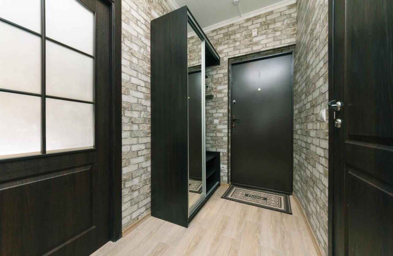 Poznyaky Apartments Patriotika Kiev Ngoại thất bức ảnh