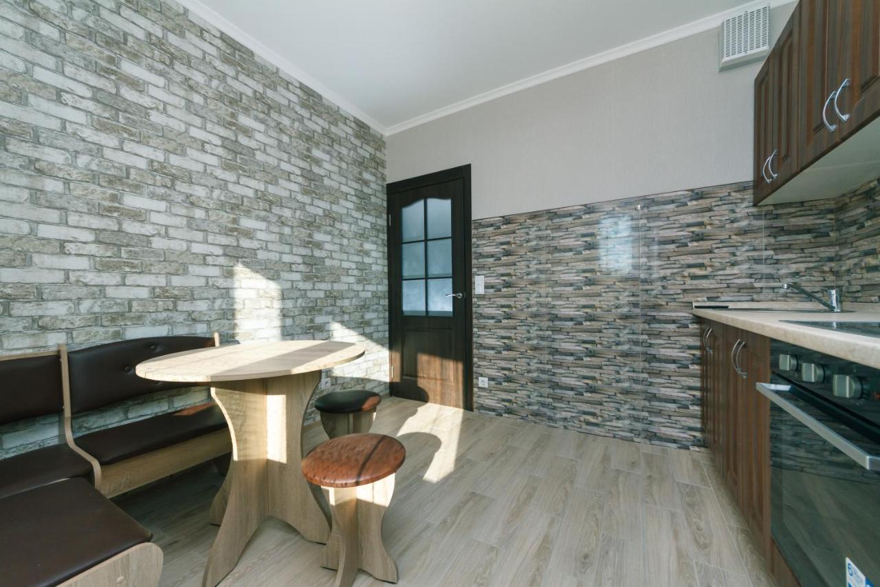 Poznyaky Apartments Patriotika Kiev Ngoại thất bức ảnh