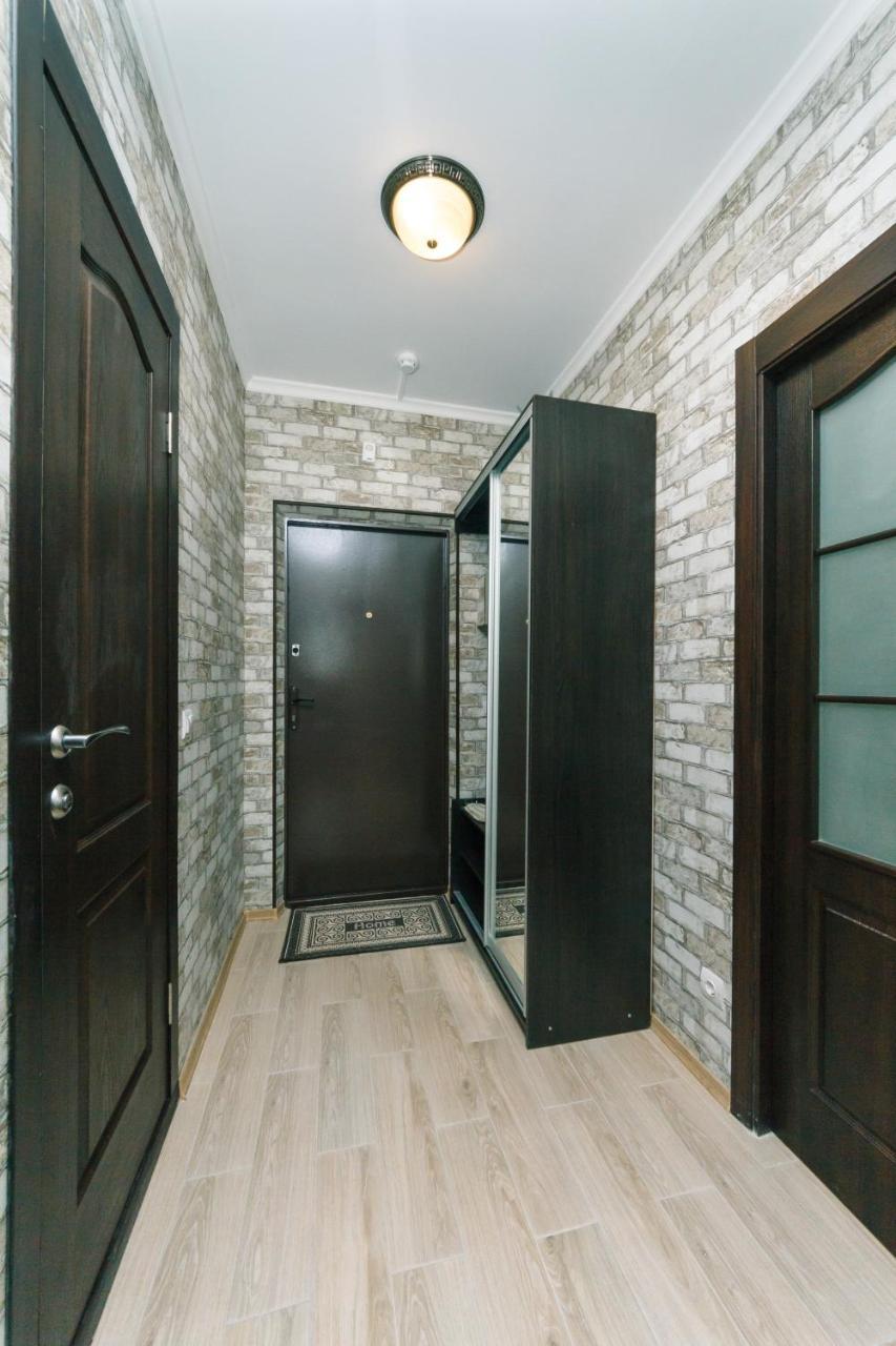Poznyaky Apartments Patriotika Kiev Ngoại thất bức ảnh